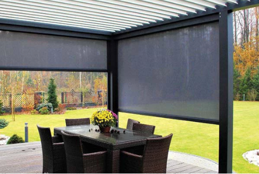 Louvered aluminum pergola with coordinated side screens
